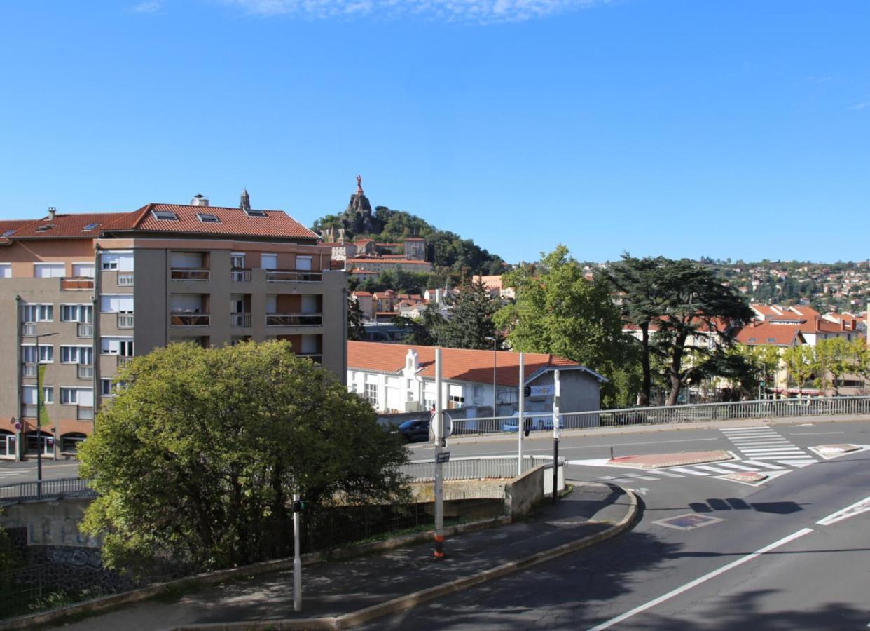 Jourde Vacances Le Puy-en-Velay Eksteriør billede